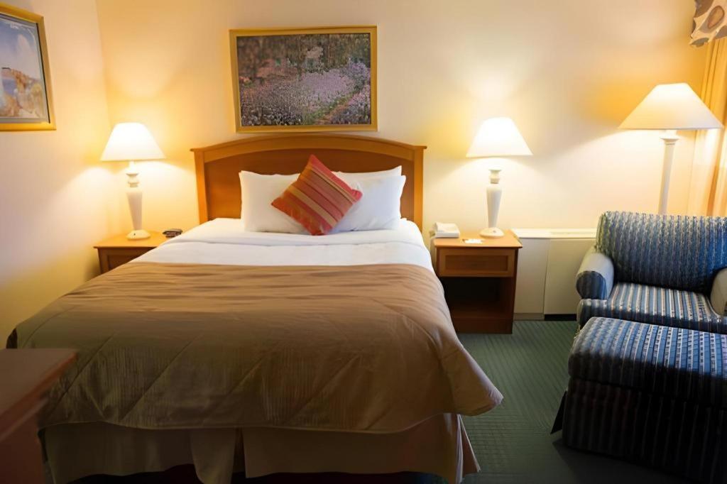 Lifestyle Inn Cedar Falls Extérieur photo