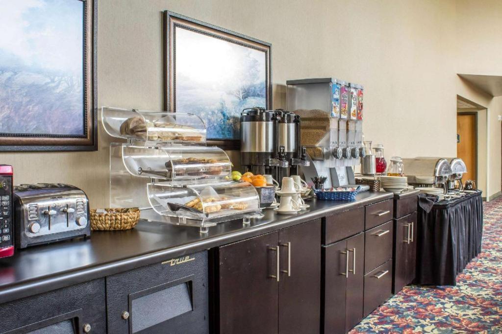 Lifestyle Inn Cedar Falls Extérieur photo